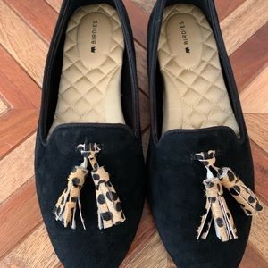 Black Flats w/ cheetah tassel. Brand New!